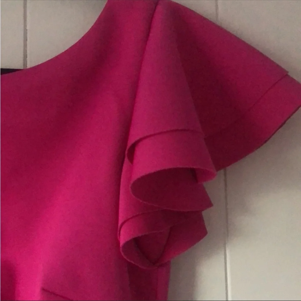 Hot pink flutter sleeve dress - Picture 3 of 9